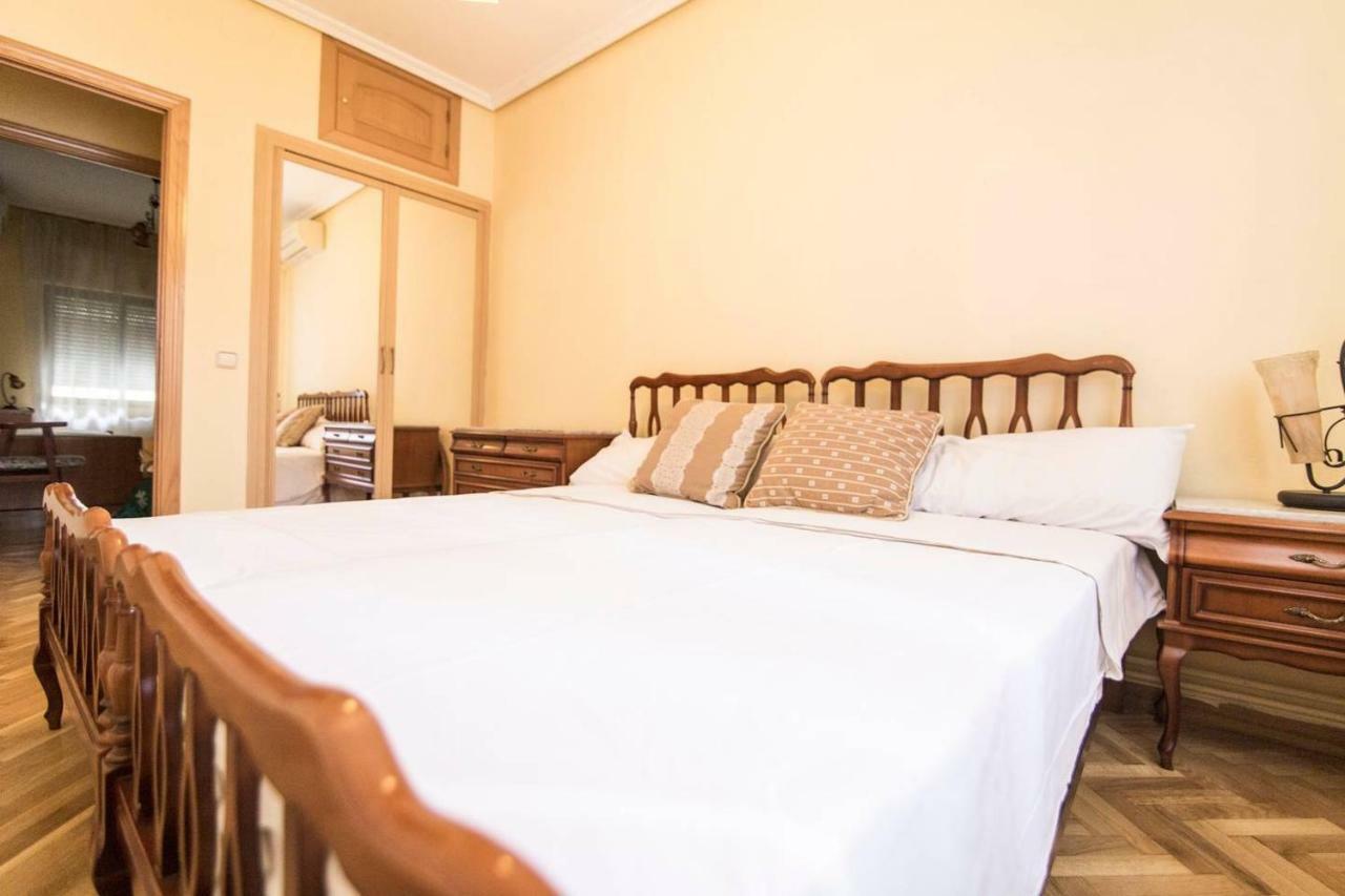 Home & Private Terrace Wifi + Aircon Madryt Zewnętrze zdjęcie